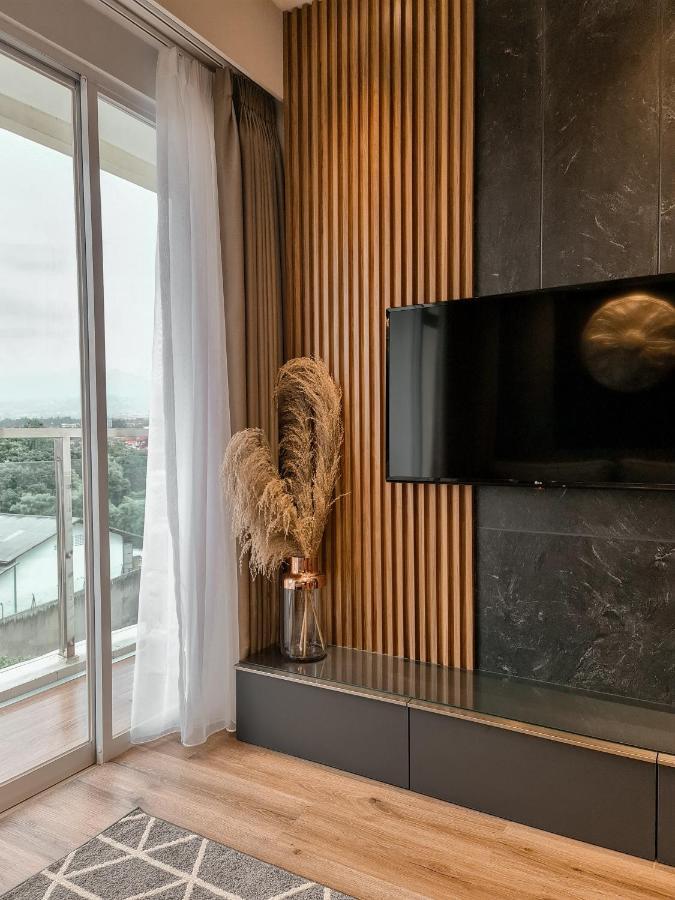 R30 Apartemen Gateway Pasteur 2Br Daymentroom Bandung Exteriör bild