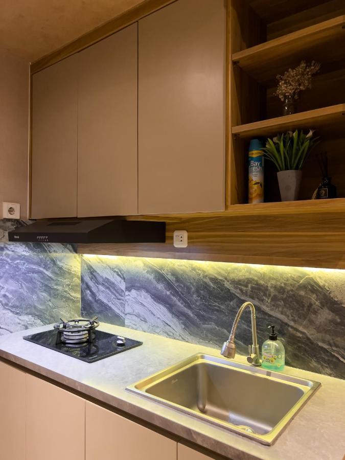 R30 Apartemen Gateway Pasteur 2Br Daymentroom Bandung Exteriör bild